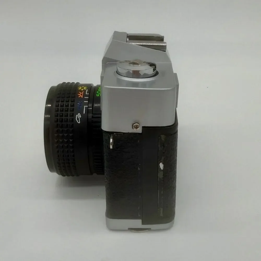 Jensun CF-1 35mm Camera W/ 1:6 f=50mm lens - Vintage + Extras Flash Strap Box